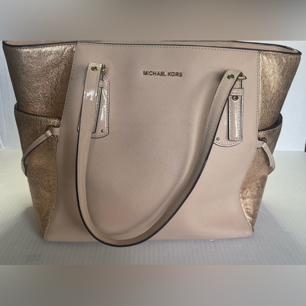 Michael Kors Pink Jet Set Tote.